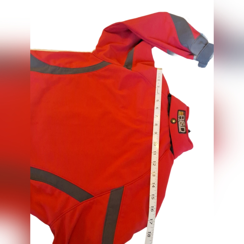 Peak Performance Red & Gray Softshell Jacket - Picture 7 of 8